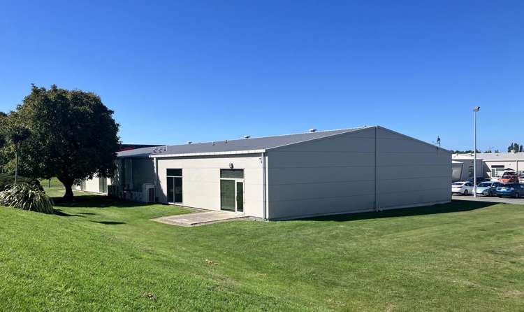 100B Orchard Road Harewood_12