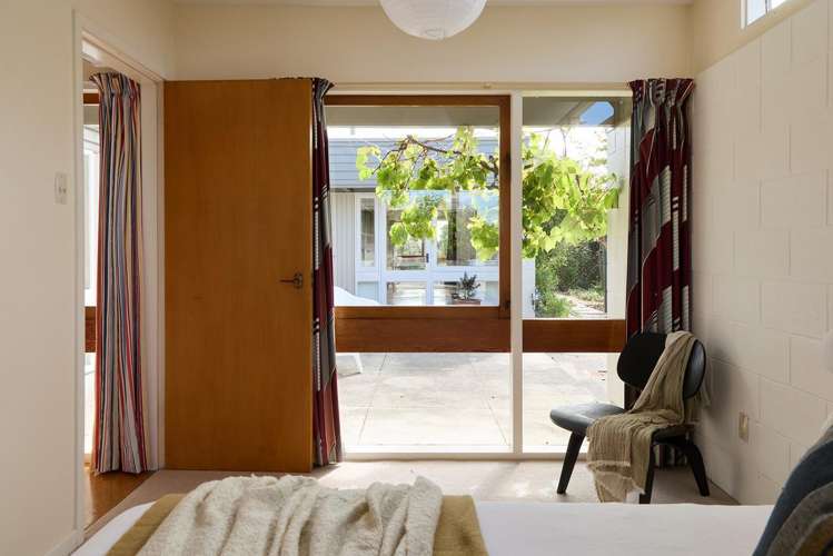 110 Huntsbury Avenue Huntsbury_25