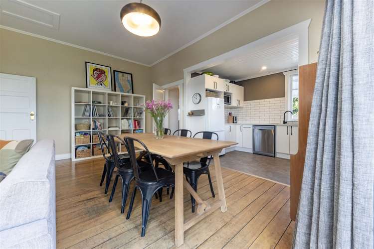 6 Forlong Rise Helensville_12