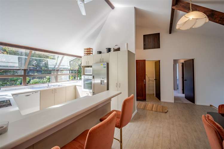 13 Settlers Hill Akaroa_12