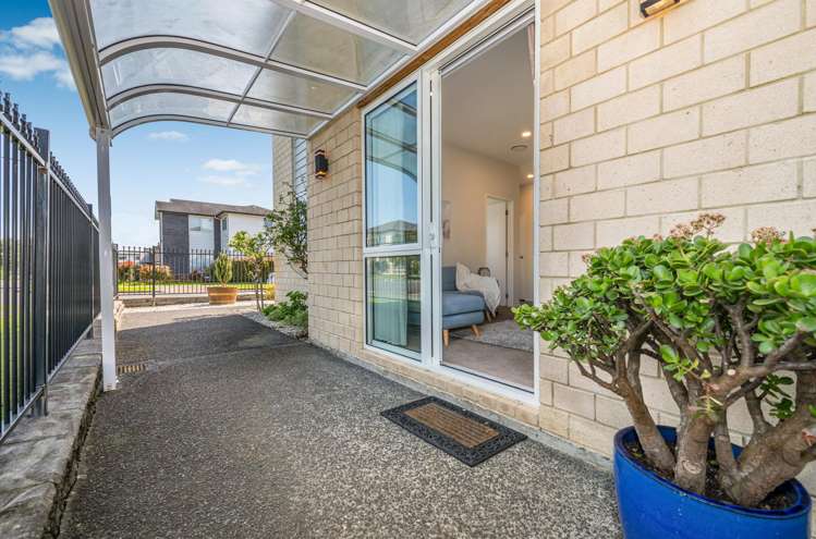 16 Rosewell Crescent Flat Bush_25