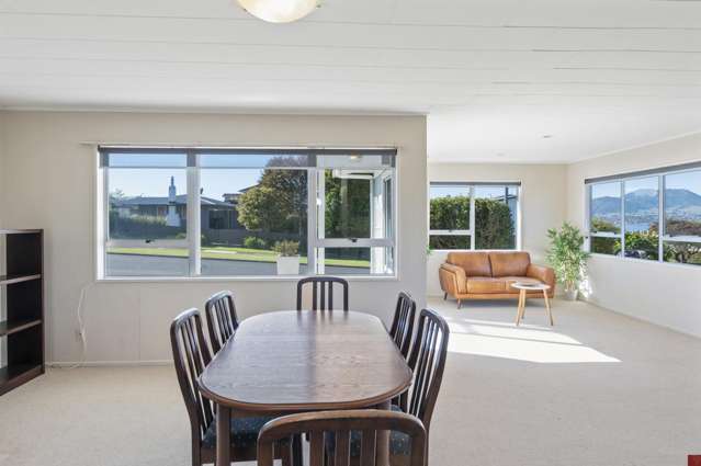 1/7 Reeves Road Acacia Bay_4