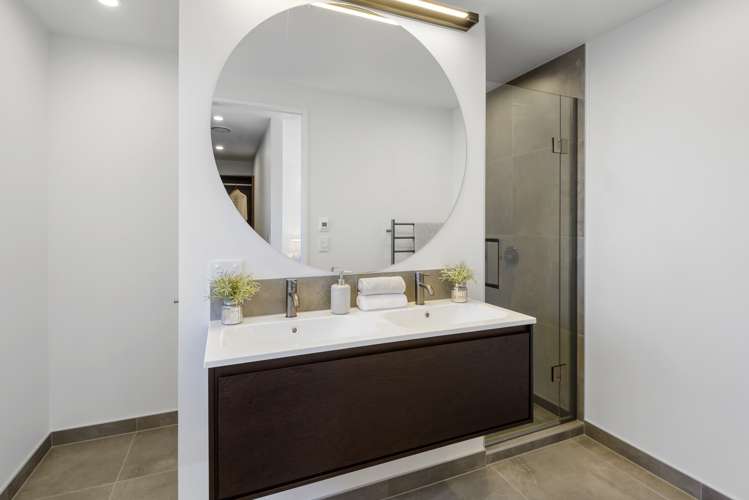 7 Candlesticks Crescent Lincoln_16