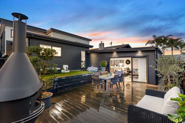 Coastal Cool with Sea Vista Views