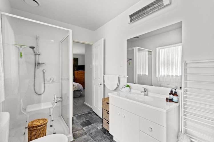 10 Temple Mews Renwick_19