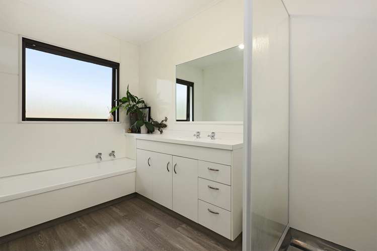 3 Kensington Drive Taradale_16