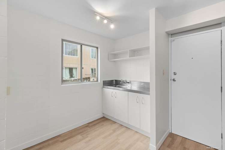 1/17 Esplanade Road Mount Eden_7