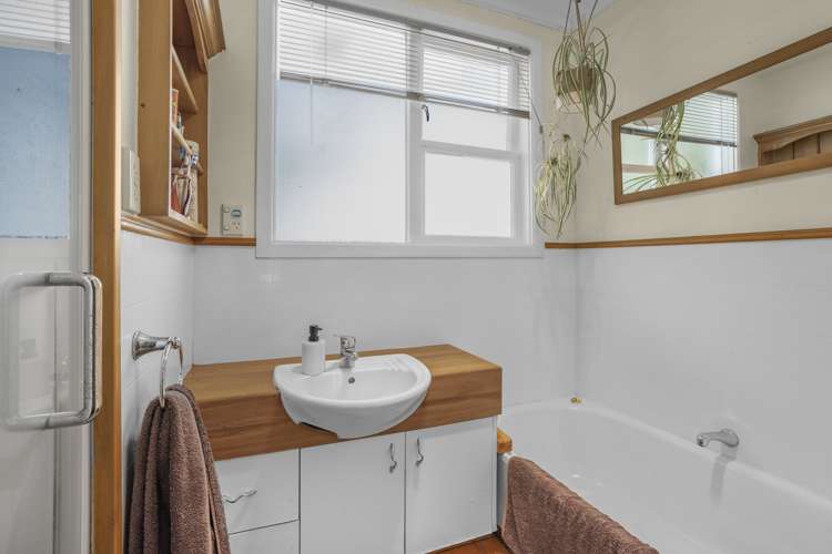 15 Lord Street Stokes Valley_11