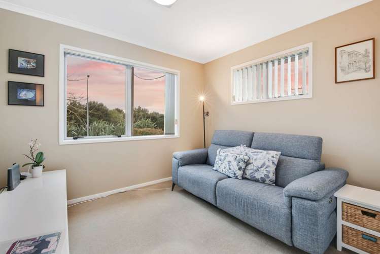 35 Roberts Road Matakatia_14