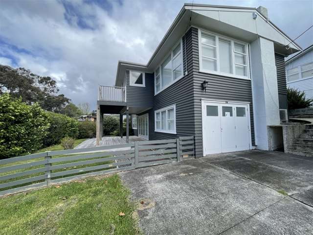 128 Tiroroa Avenue Te Atatu South_1