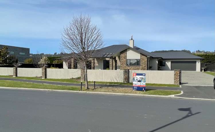8 Armadale Street Mosgiel_1