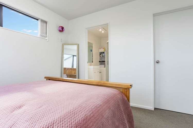 51 Black Beech Crescent Takanini_14