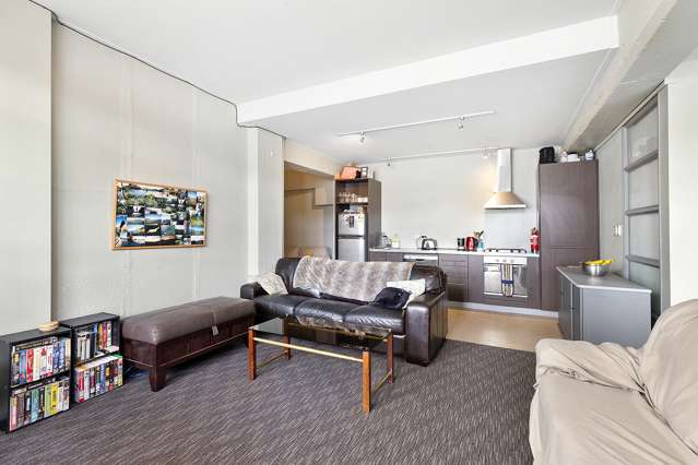 101/20 Hanson Street Mount Cook_2