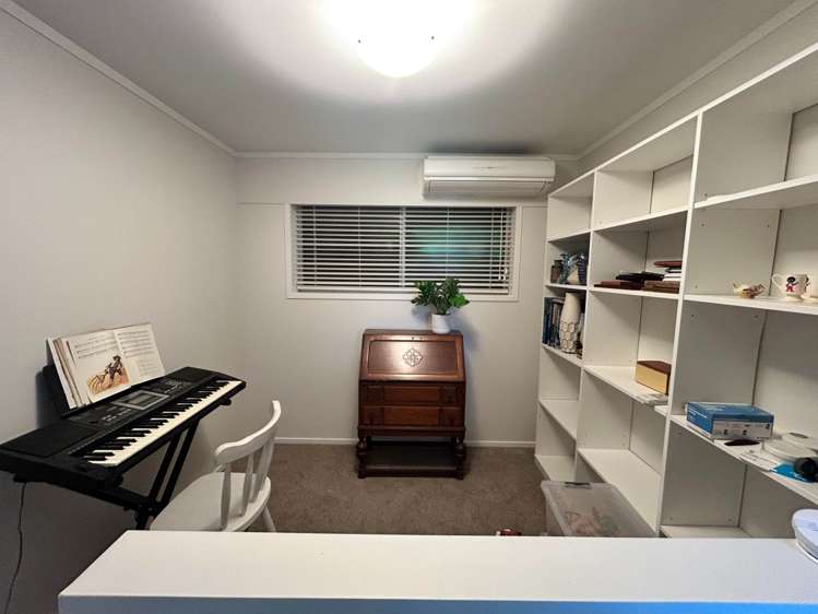 23 Amante Crescent Mairangi Bay_16