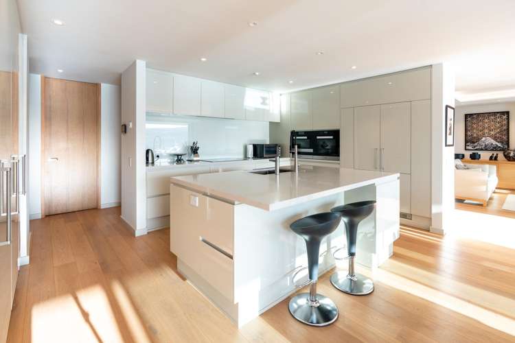 2/308 Oriental Parade Oriental Bay_9