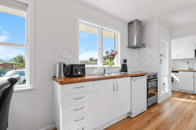 20 Rosalind Street Deanwell_2