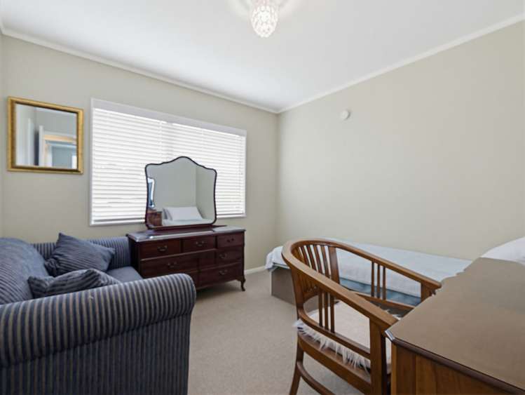 10 Dunrobbin Place Gate Pa_13