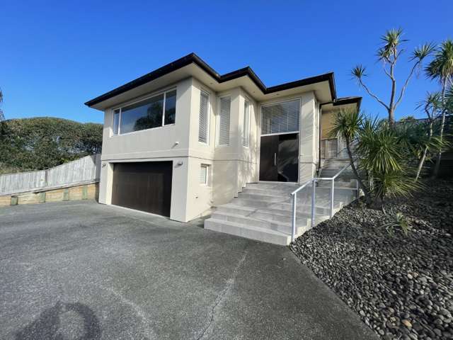 16 Araminta Place Beachlands_1