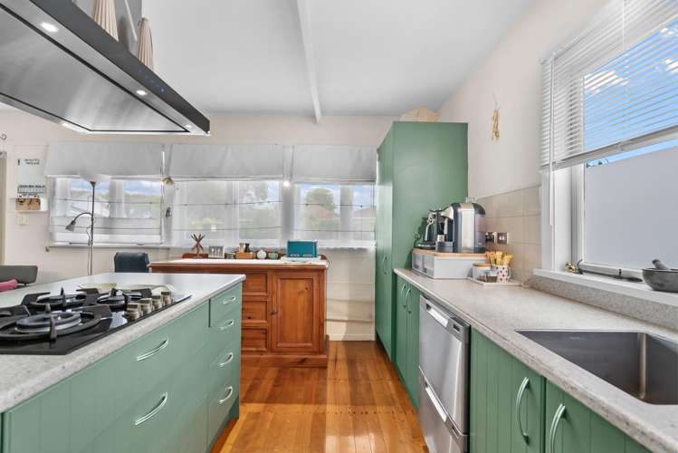 83 Hatea Drive Regent_6
