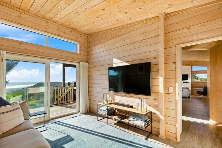 93 Oaia Road Muriwai_22