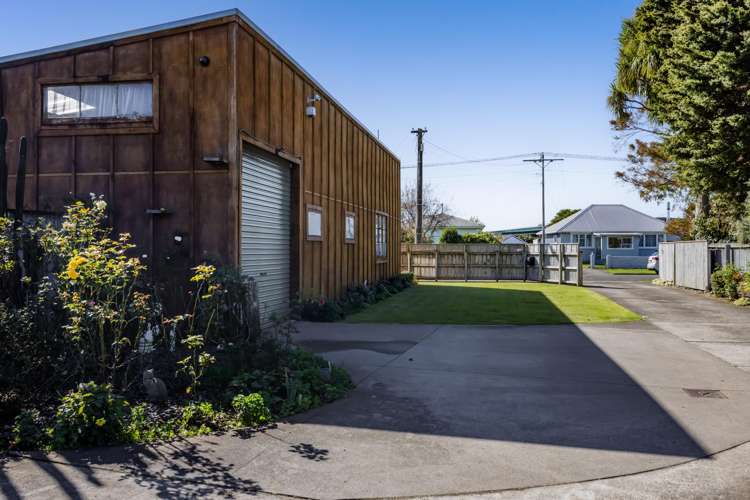 69 Egmont Street Hawera_34