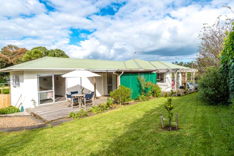 27 Alison Road Surfdale_8