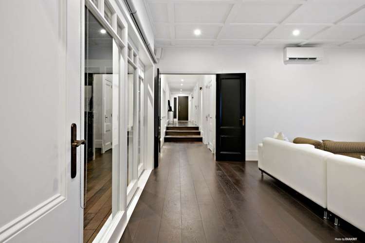 52 Marine Parade Mellons Bay_18