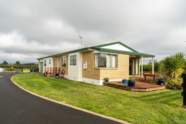 73 Reid Road Ngahinapouri_2