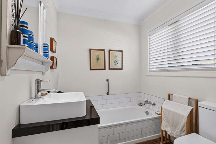 320 Clifton Road Te Awanga_9
