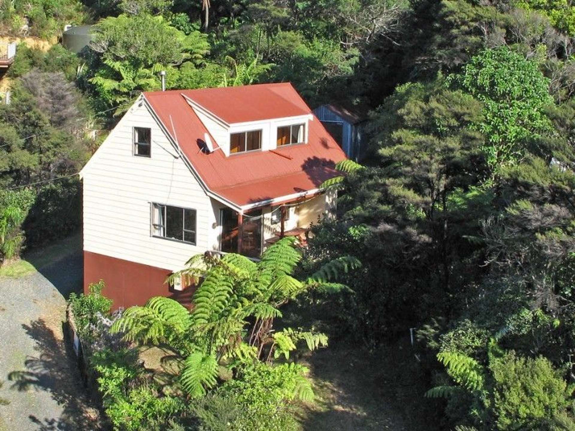 10 Adlor Hill Road Port Charles ThamesCoromandel Houses for Sale