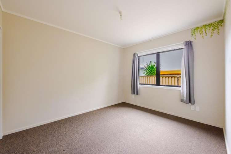 64 Kirkwood Road Flaxmere_11