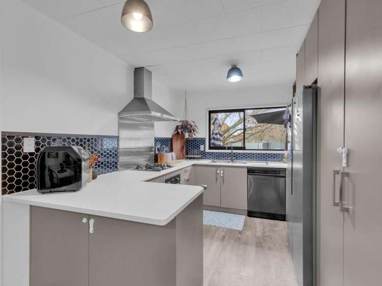 8 Shelley Jane Place Dinsdale_6