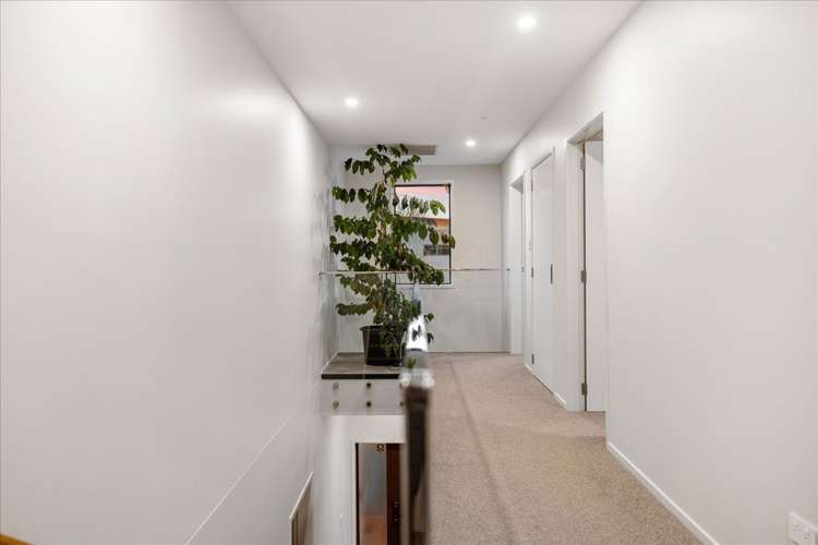 11 and 7 Kissling Terrace Pyes Pa_35