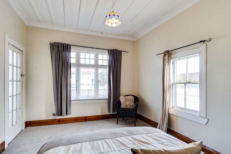 99 Riverbend Road Onekawa_11