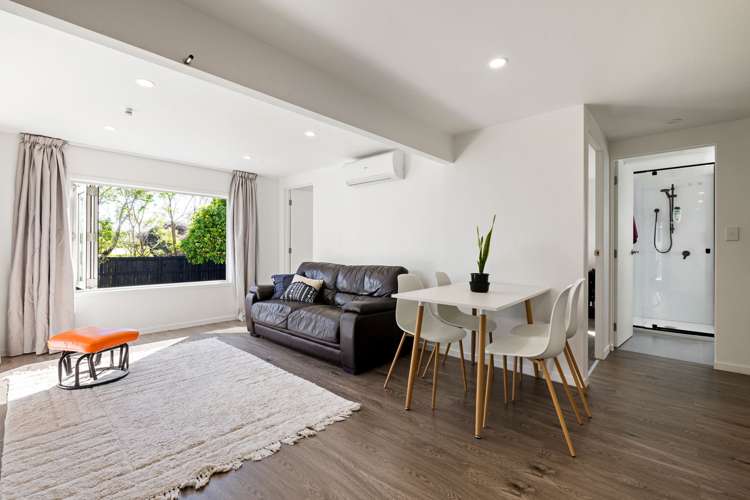 7 Exeter Street Glenview_19