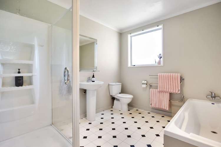 165 Bay View Road South Dunedin_15