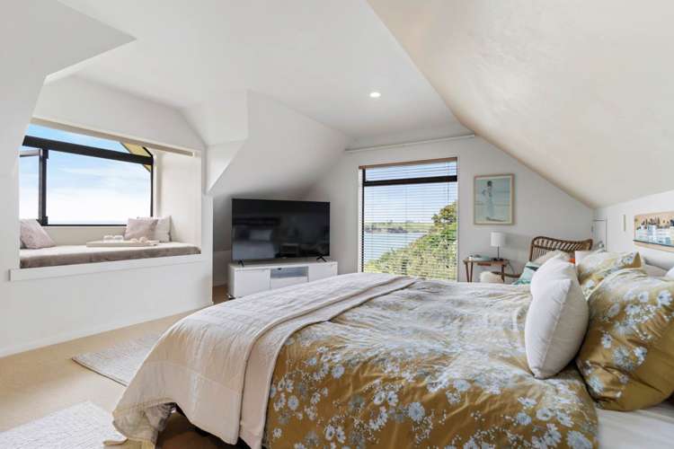 74 Kestrel Heights Arkles Bay_24