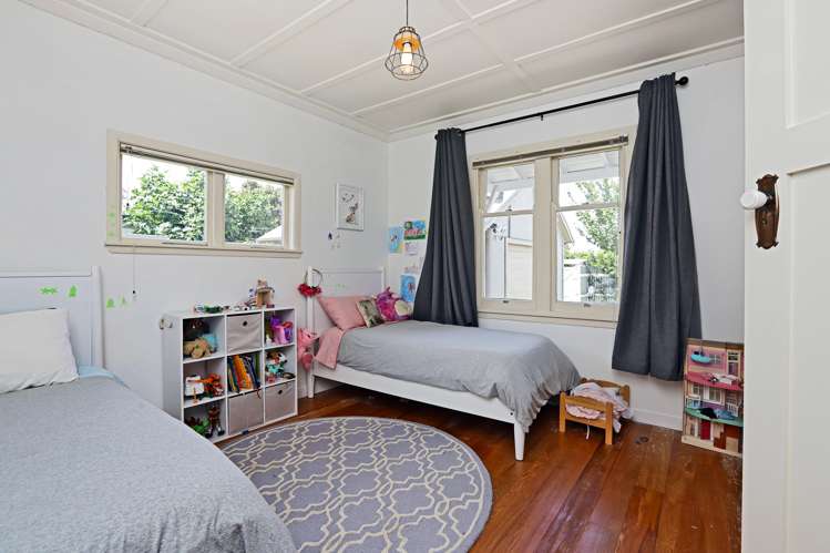 605 Willowpark Road South Akina_11