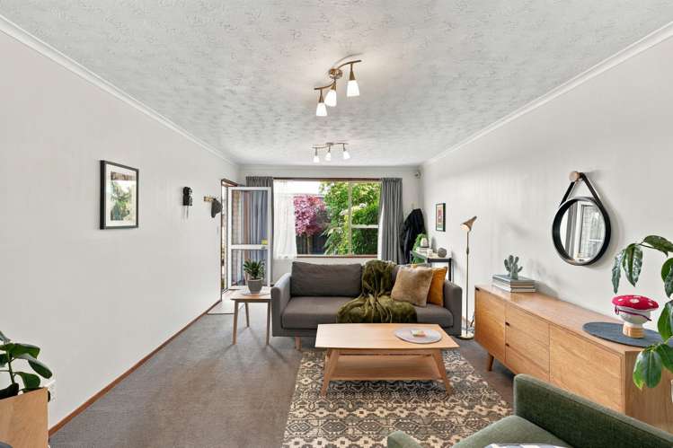 2/16 Gresford Street_4