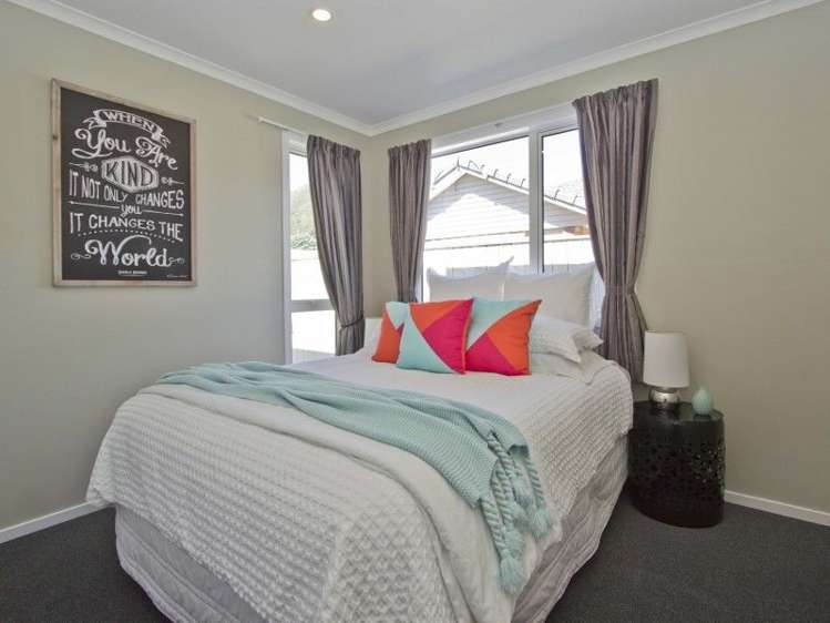 43 Fraser Colman Grove Wainuiomata_12