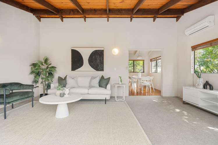 2/46 Matipo Road Mairangi Bay_1