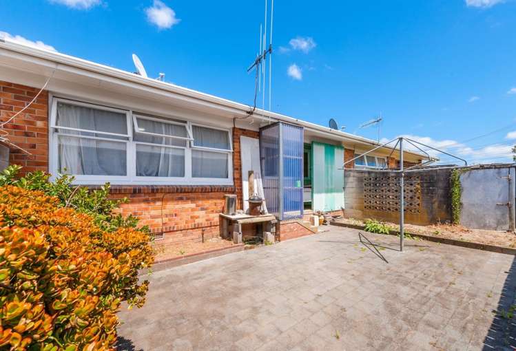 2/28 West Coast Road Glen Eden_13