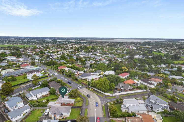 81 New Windsor Road New Windsor_21