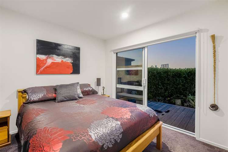 2 Miran Lane Red Beach_11