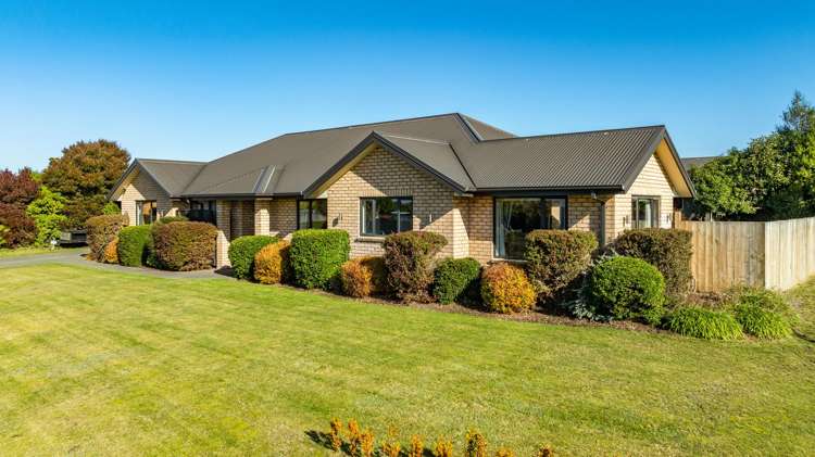44 Renoir Drive_0