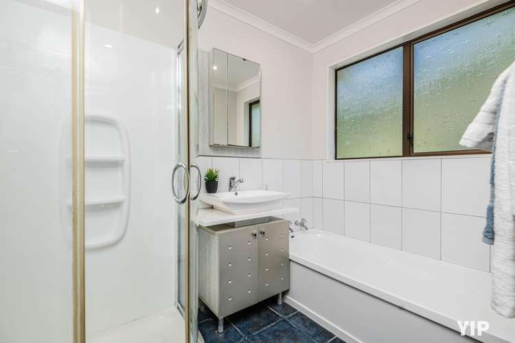 44 Colchester Crescent Newlands_19