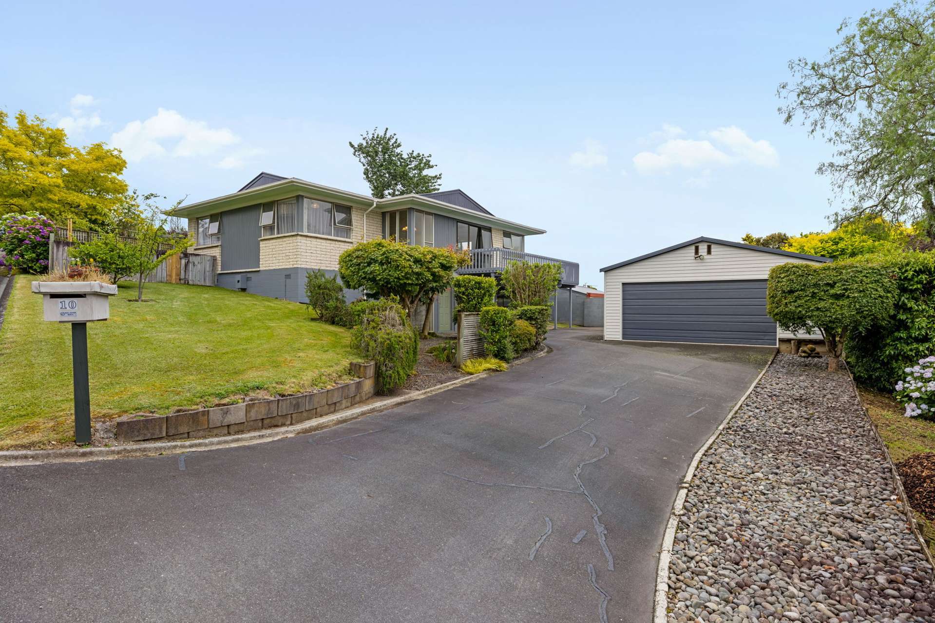 10 Hazelwood Avenue Dinsdale_0
