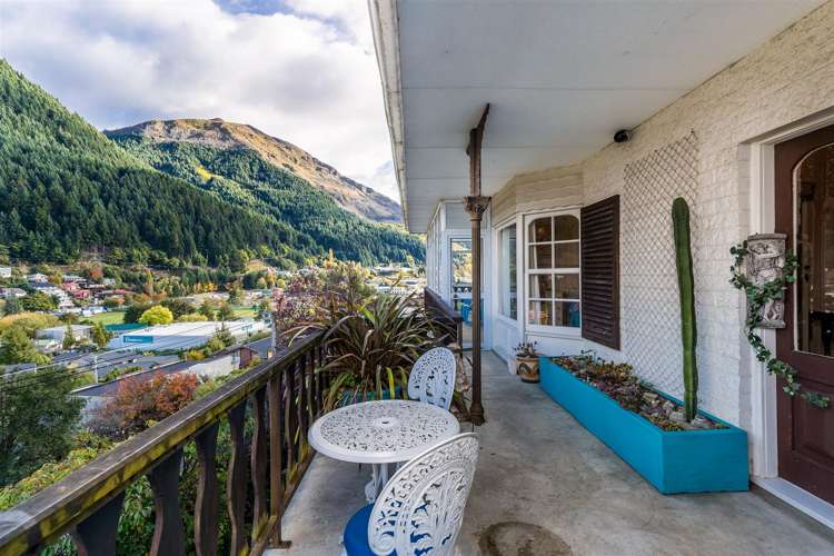 111 Hallenstein Street Queenstown_5
