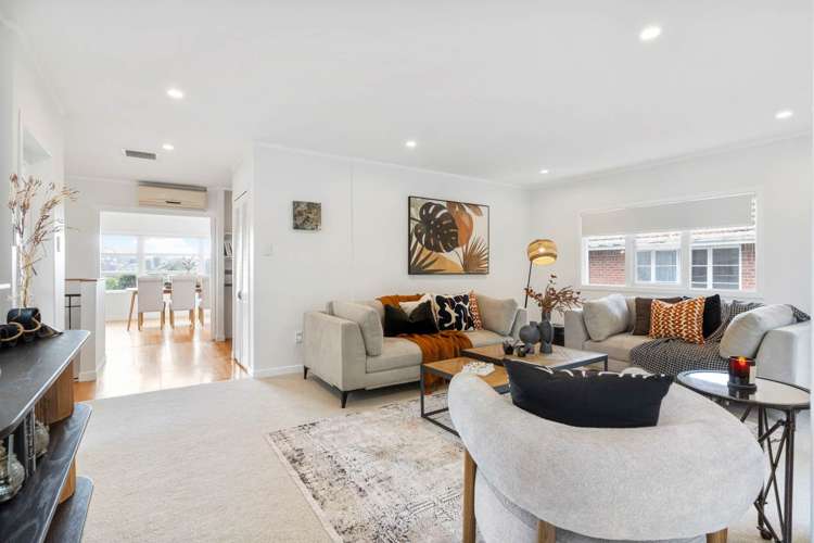 2/4 Corunna Road Milford_11