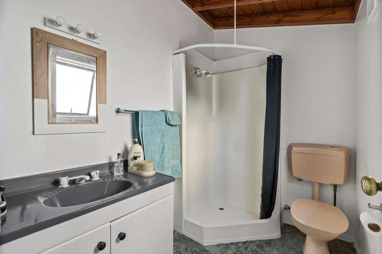 86A Waimumu Road Massey_12